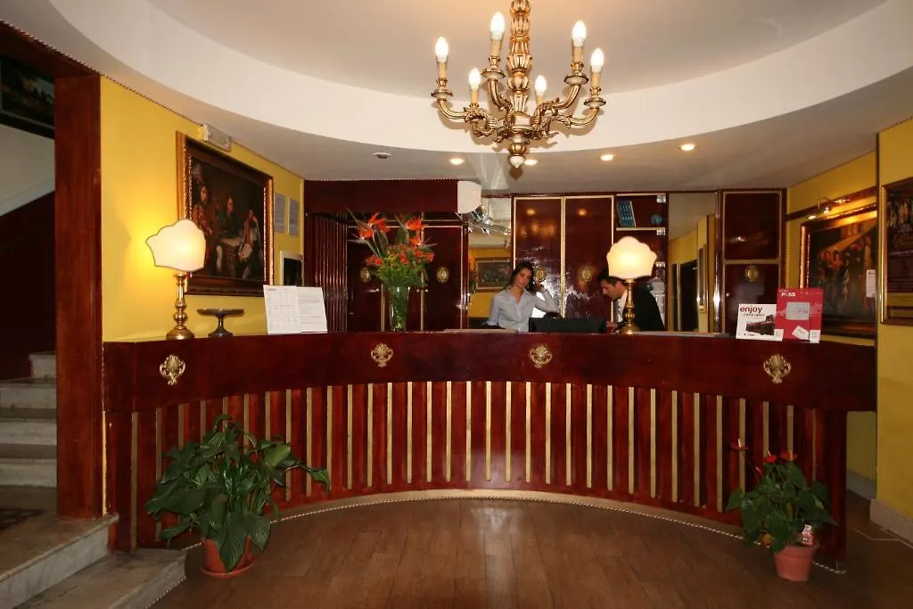 Hotel Saturnia Rome