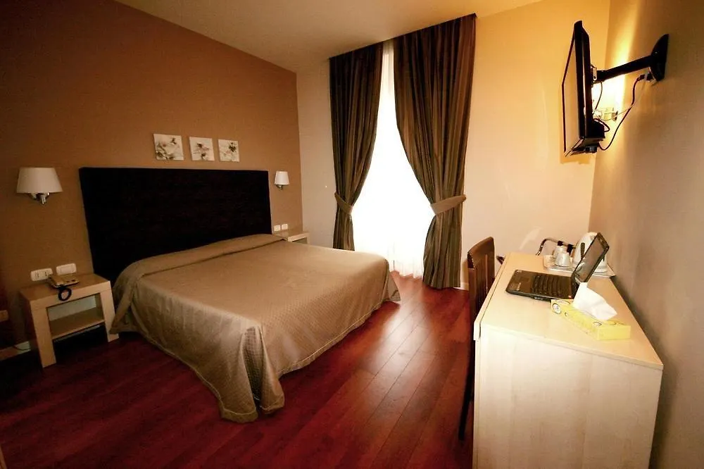 Hotel Saturnia Rome 2*,  Italie